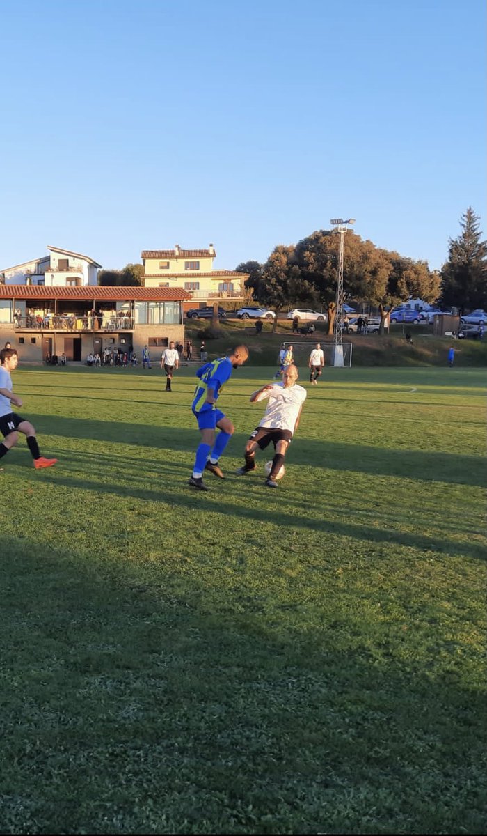 Túnel: Vía subterránea abierta artificialmente para el paso de personas, vehículos y objetos.