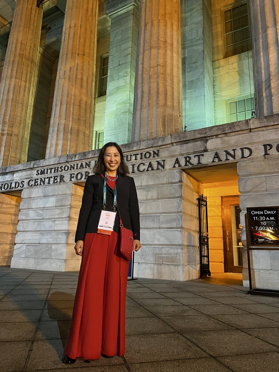 swang8's tweet photo. Beautiful reception at the @smithsoniannpg last night.
Enjoyed great art & fine company!
@AASLDtweets #TLM22 #snappostwin https://t.co/KWOuHm3Ump