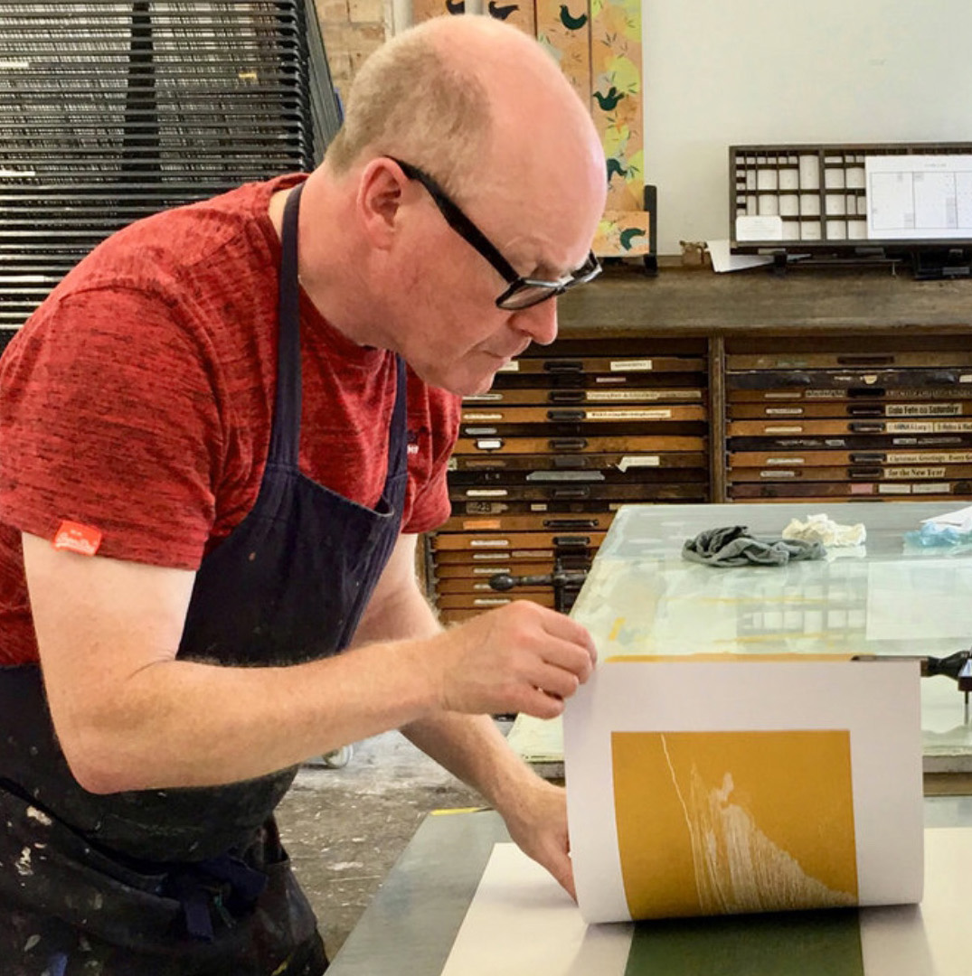 Introduction to Linocut Printmaking with Gregory Millar.

Print your own linocuts on to paper by cutting your own plates or using some of Gregory's existing plates. 

Saturday 12 November 10.30am #NewarkeHouses
leicestermuseums.org/event-details/…