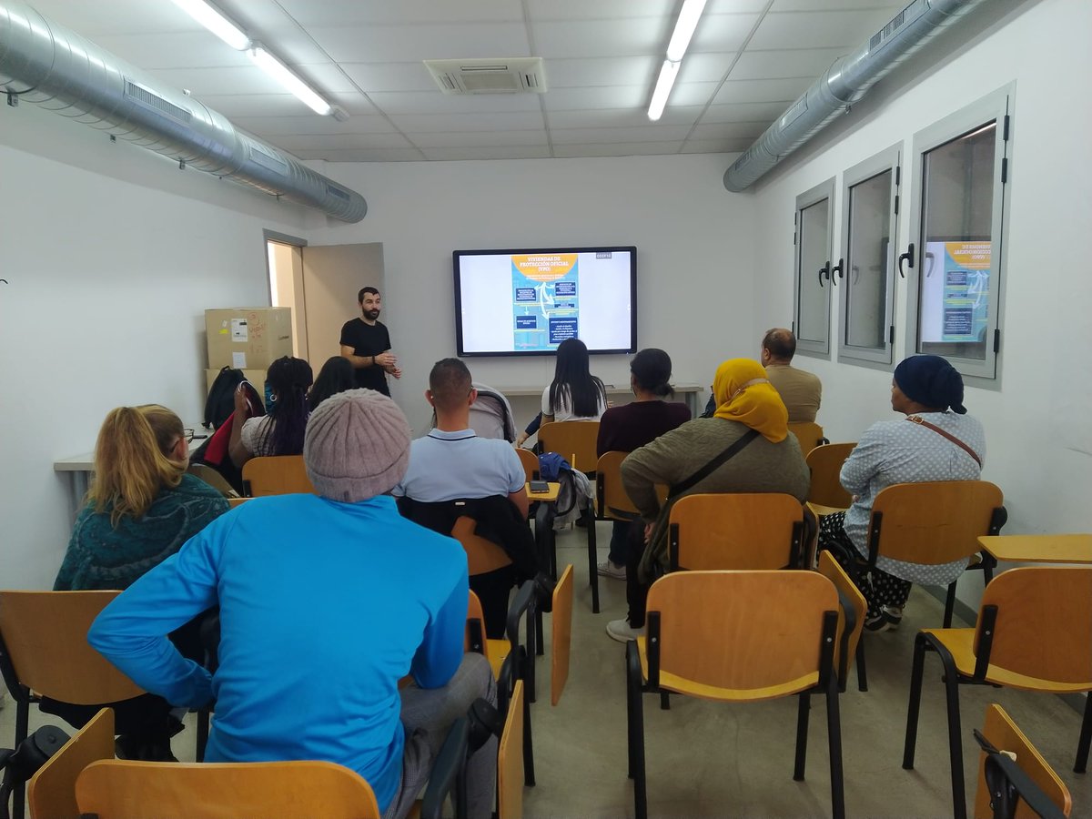 Fundació Privada Trinijove (@trinijove) on Twitter photo Divendres es va dur a terme l'última sessió del taller sobre possibilitats, alternatives i requisits d’accés a l'habitatge🔑🏘️ que ha impartit <a href="/ProHabitatge/">ProHabitatge</a> al nostre centre de formació 📝
👏 Gràcies a tots els assistents! Divendres es va dur a terme l'última sessió del taller sobre possibilitats, alternatives i requisits d’accés a l'habitatge🔑🏘️ que ha impartit <a href="/ProHabitatge/">ProHabitatge</a> al nostre centre de formació 📝
👏 Gràcies a tots els assistents!