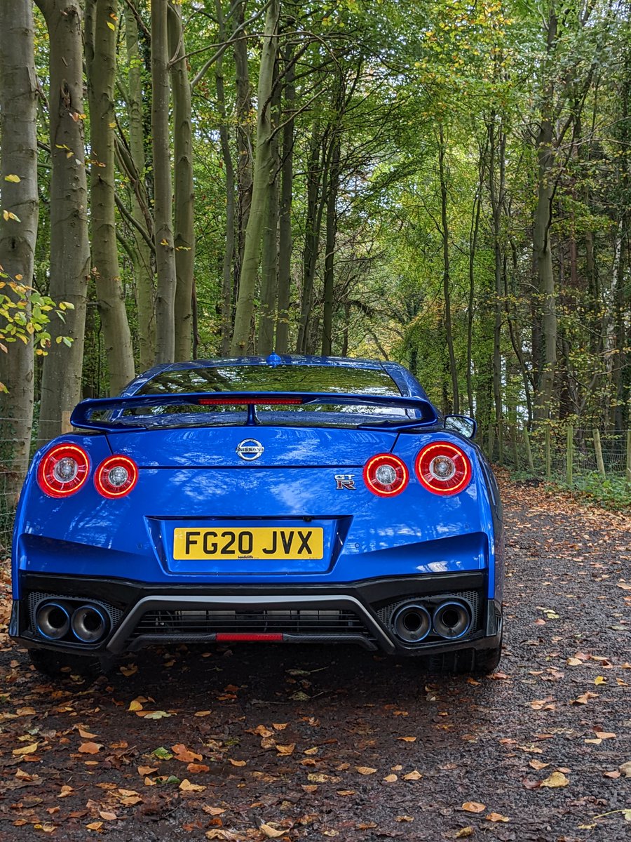 GTAWiseGuy's tweet photo. Titanium irl?
I'll try not to dump this one in a lake. https://t.co/muK4IaadN0