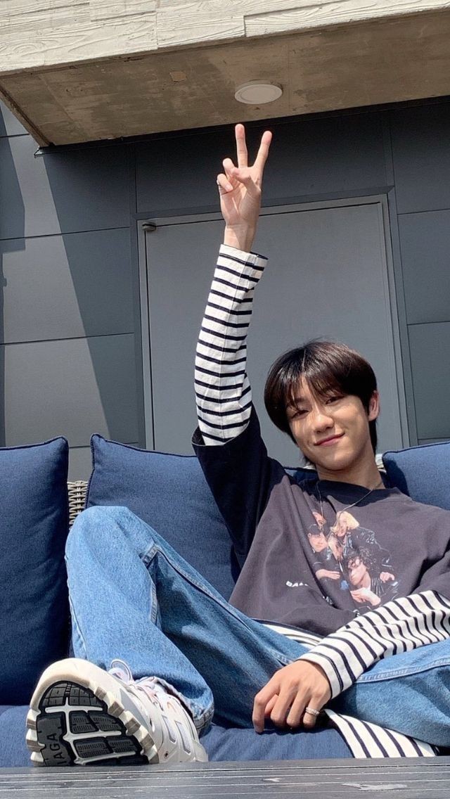 AxleGives's tweet photo. The8 birthday giveaway 

~ follow @caliwonu &amp; rt
~ reply happy the8 day + your desired album https://t.co/fzCGgU8bVk