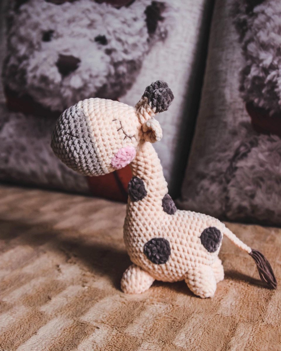 New toy, for adoption 💗

instagram.com/lelya_toys_sho…

#crochet #crochettoys #amigurumi #amigurumitoys #amigurumilove #crochetgiraffe #crochettoys #knittedtoys #crochetdoll #knitteddoll #giraffetoy #knitting