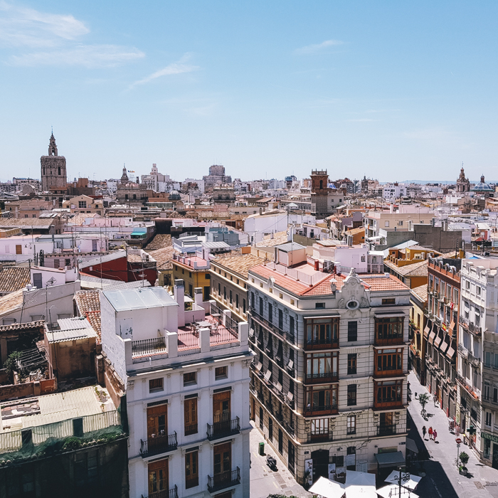 Last month, I spent a little over a week in Valencia. It's a city that I contemplated moving to back in 2020 and while I enjoyed my latest trip there, I'm still very happy I chose Lisbon instead. Lisbon may be a capital, it feels smaller, more personal, … instagr.am/p/CkqOd9-stLk/