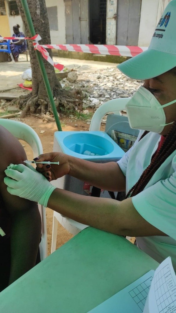 With @ong_agis, #ZeroPneumonia in #cotedivoire . #WorldPneumoniaDay, #DigitalLungWeek, #November12, #OxygenForAll, #EachBreathCounts,
 @Allianz, @Fondation_OCI, @PrudentialB, @CRAC_Rugby, #PrudenceFoundation, @ecobankci, @catiacilloniz, @Stop_Pneumonia, @MerieuxFdn, @JustACTIONS.