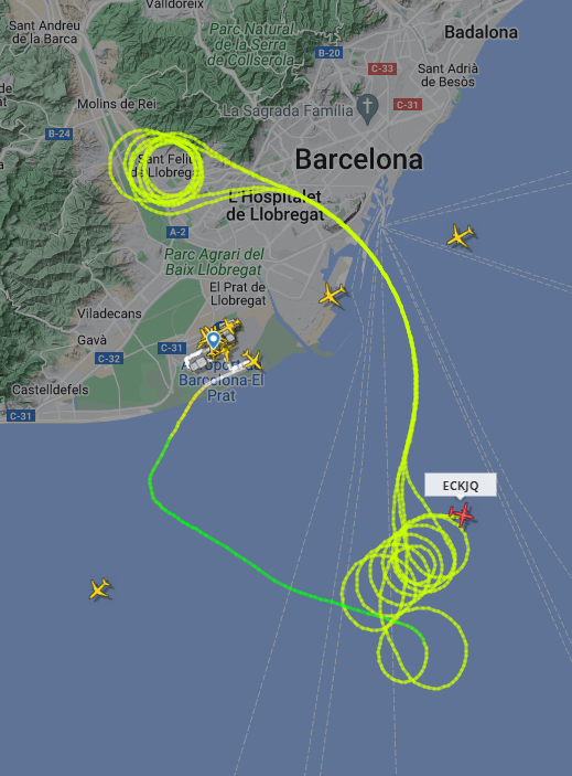 Rotonda aèria? #santfeliu #SuperKingAir350 #flightradar #SENASA #EnAire #1400ft