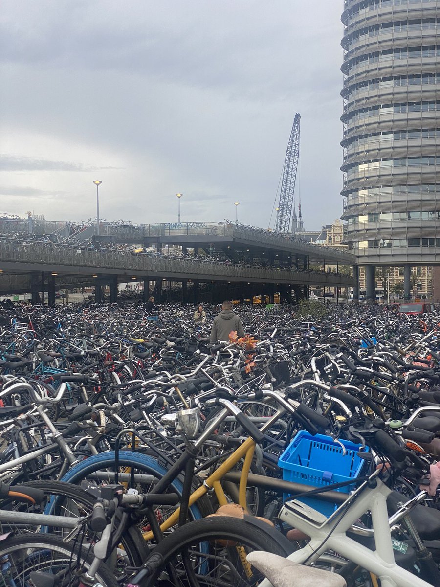 Heyyyy - back from holidays but still looking for my bike