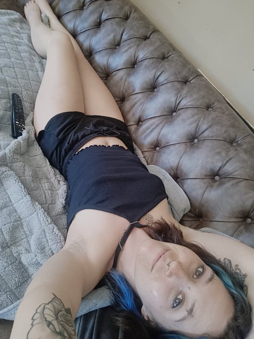 Anime and chill ☺️💜 happy Monday xxx https://t.co/jwooqu3PwJ https://t.co/FRQpovFo9X<a href="/tag/stripchatlive"class="tags"><span>#stripchatlive</span></a>