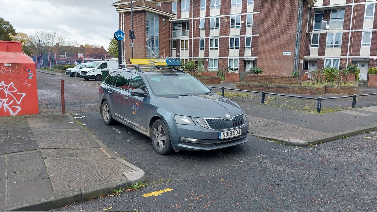 ajrhunter's tweet image. @global_systems @YPLAC @BadParkingNcle just why? Main cycle route in and out of the city centre...