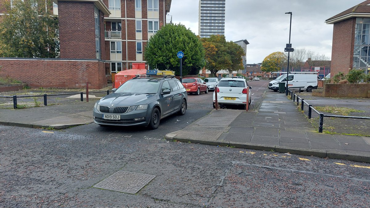 ajrhunter's tweet image. @global_systems @YPLAC @BadParkingNcle just why? Main cycle route in and out of the city centre...