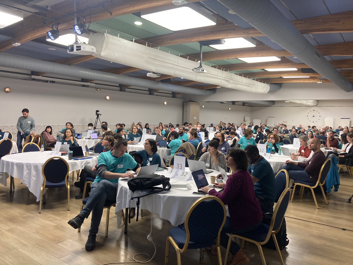 Scientifika_eu's tweet image. 5th BioHackathon Europe just started #BioHackEU22, this year 172 participant onsite and over 130 virtual… 🇪🇺&amp;amp;🇯🇵&amp;amp;🇺🇸&amp;amp;🇦🇺all together #hackinglife @ELIXIREurope . We wish everyone productive week🙌