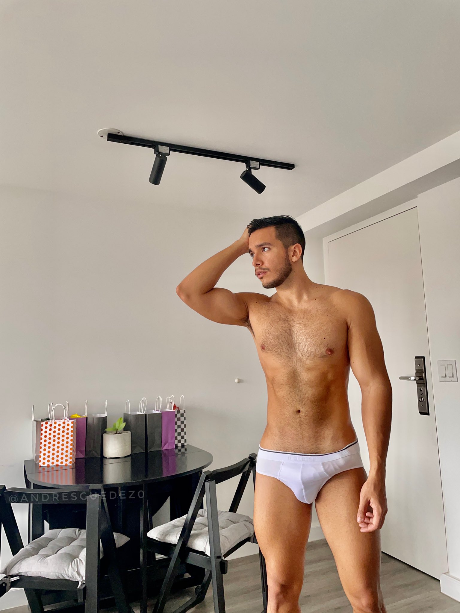 Andrés Guédez on X: Good morning guys. t.coNFVxmeLLaF  X