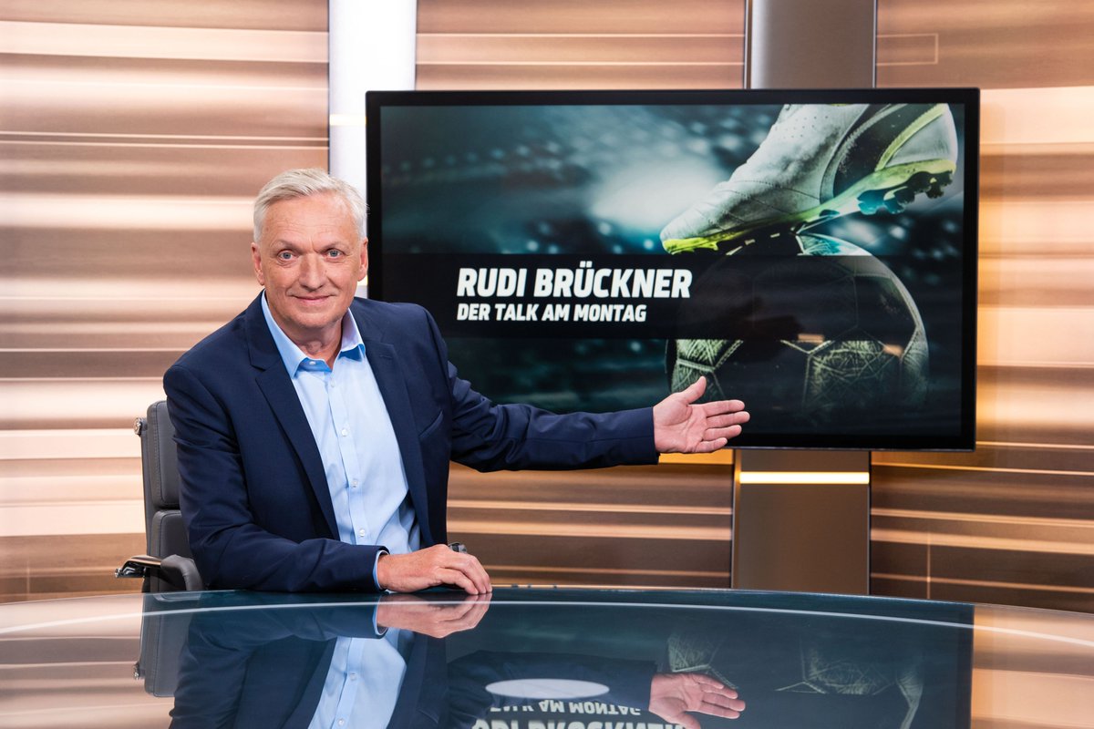 Heute Abend live ab 21 Uhr "Rudi Brückner - Der Talk am Montag": Zu Gast sind diesmal Ex-Bundesliga-Schiedsrichter Bernd #Heynemann, Jörg #Neblung und Carli Underberg (<a href="/Carlimann/">Carli Underberg</a>). <a href="/SPORT1/">SPORT1</a>