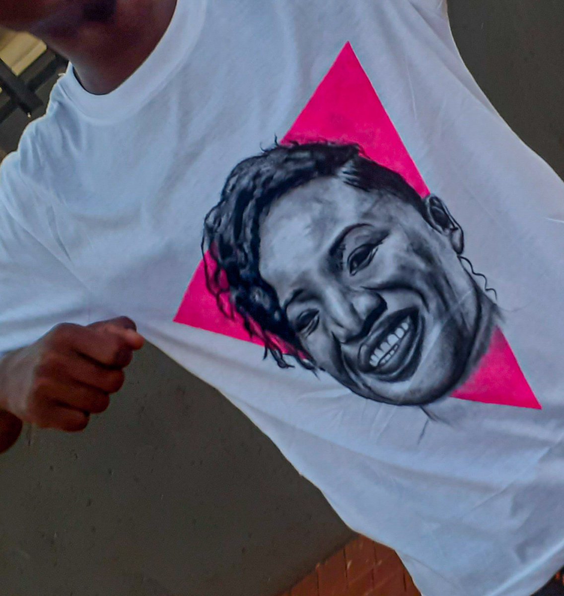 CFeloart's tweet photo. For tshirts and Hoodies 0639182224 i draw your face on it https://t.co/vJkKOxS9OH