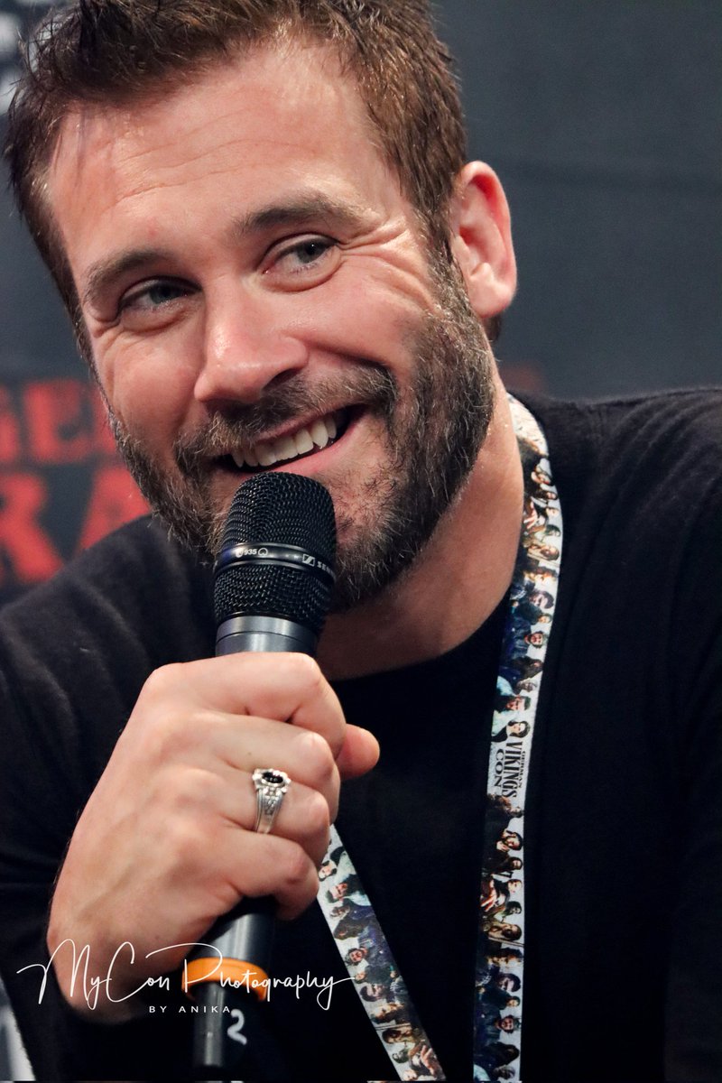 myconphoto's tweet photo. Clive Standen
German Vikings Con
Nov 5th, 2022
#vikcast #vikingshistory #vikings #germanvikingscon #clivestanden #rollo https://t.co/NQXK24B4FC