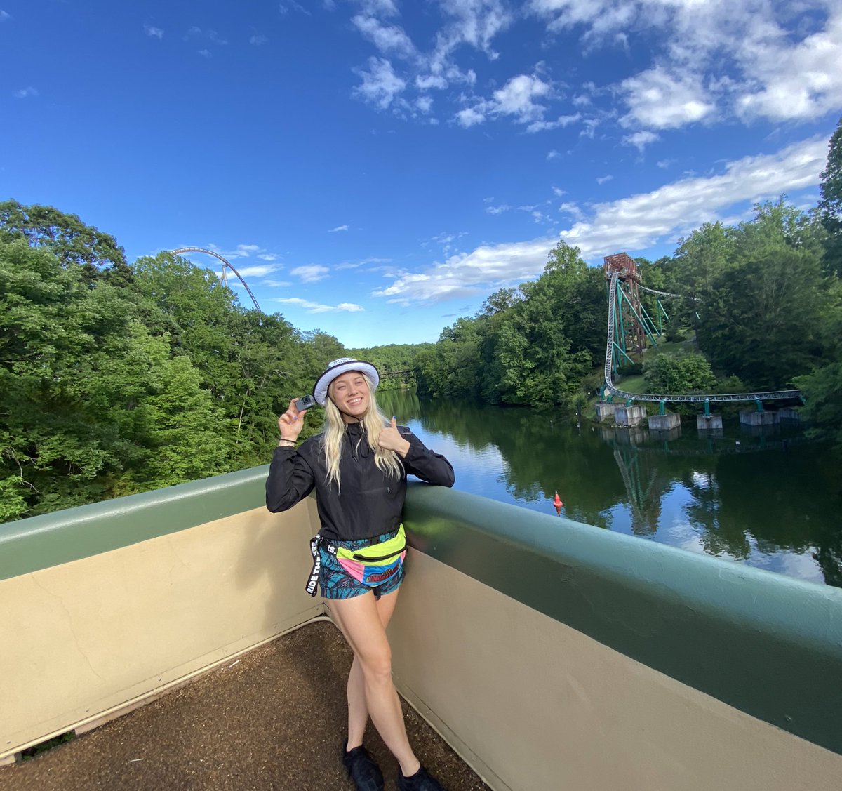 TapanesSamantha's tweet image. Didn’t get the chance to visit as many as I did last year but I did get to cross the legendary Loch Ness off my list at @BuschGardensVA #interlockingloops