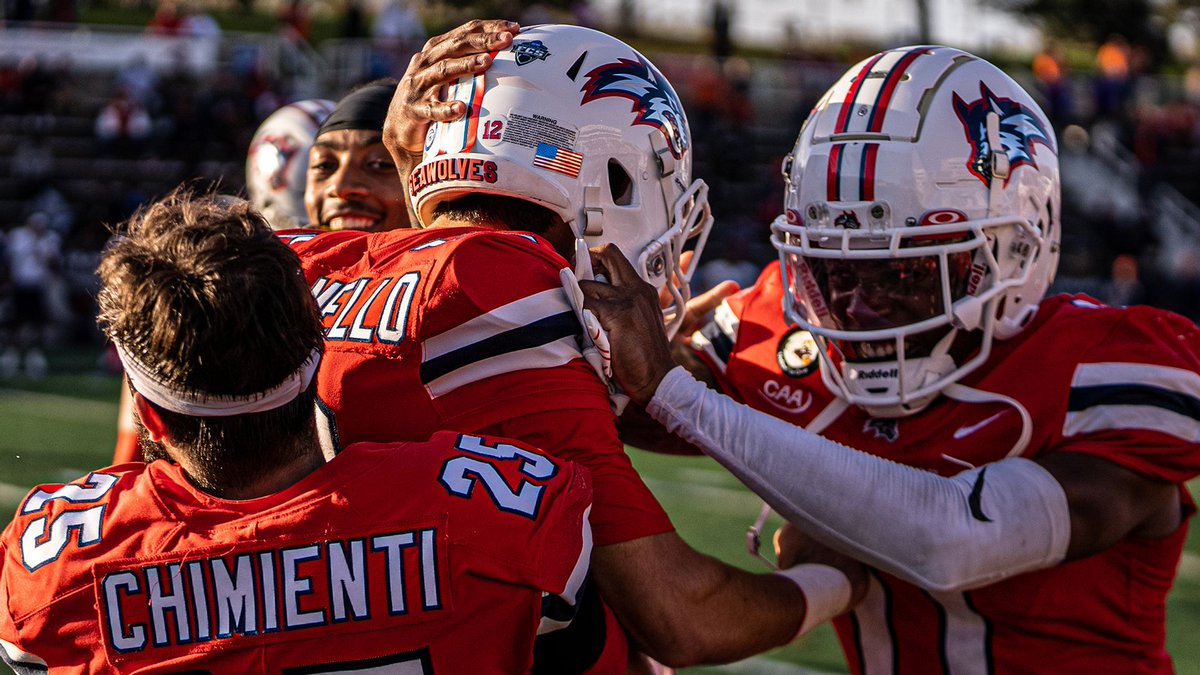 In Week 10, 5 FCS teams won via a walk-off FG:
S Dakota St 31, UNI 28
Hunter Dustman, 26 yards
Montana St 41, No Ariz 38
Blake Glessner, 24
Butler 26, San Diego 23
Luka Zurak, 56
Stony Brook 24, Morgan St 22
Angelo Guglielmello, 37
Del St 27, S Carolina St 24 OT
Nathan Wilson, 18