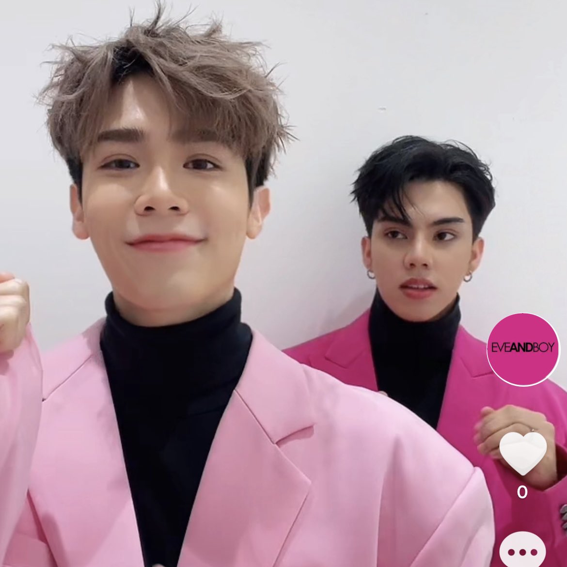 อะไรยังไงมีเด็กชายลอกท่า😂😍 
อะไปดูนักเรียนกัน >> vt.tiktok.com/ZSRcUXDUb/

#fortfts #peatwasu #fortpeat 
#ComeFortZon #captainpeat