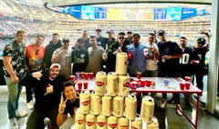 metacaid's tweet image. 20 MetaCard Holders joined us at the Happy Dad Suite at SoFi Stadium for Chargers vs Seahawks!