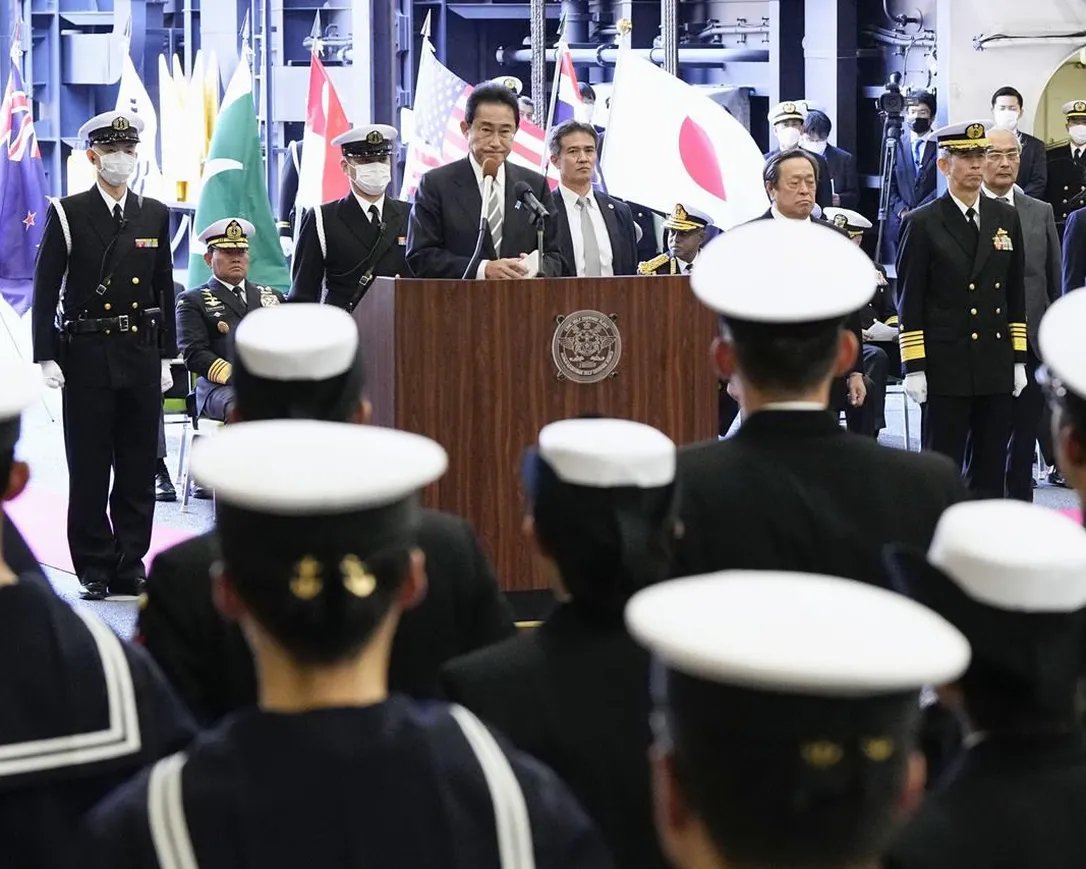supbrow's tweet photo. 1/ 🇯🇵Japan PM speech at #JMSDF70th International Fleet Review & Western Pacific Naval Symposium #WPNS
"The security environment is rapidly becoming more severe in the areas surrounding Japan, including the
East China Sea and the South China Sea"
https://t.co/zTrmfnd1Wd https://t.co/GCHk5ksEwj