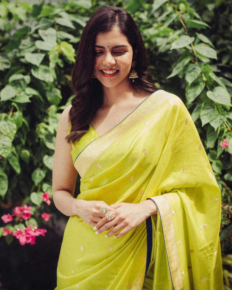 kalyanipriyan's tweet photo. Sun rays and sarees are always a great combination ☀️ https://t.co/bYeEBb1hTp