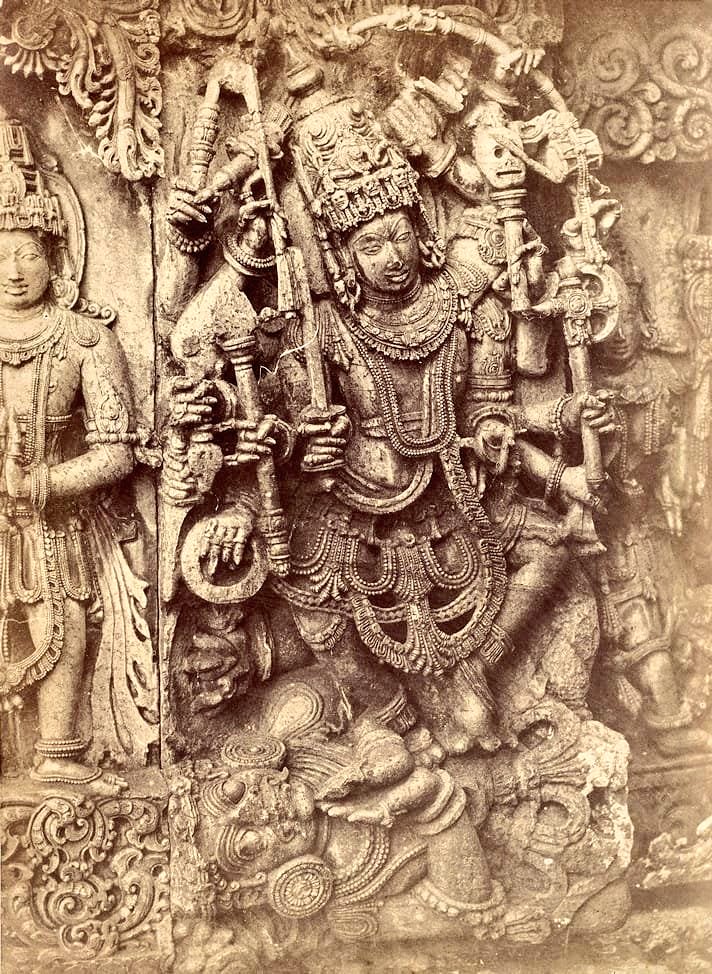 IndiaHistorypic's tweet image. Shiva Killing Demon Tripurasur 

Hoysala Dynasty ( 800 Years Old ) 

Halebidu ,  Karnataka

 ( Photo - @britishlibrary )

#DevDeepavali