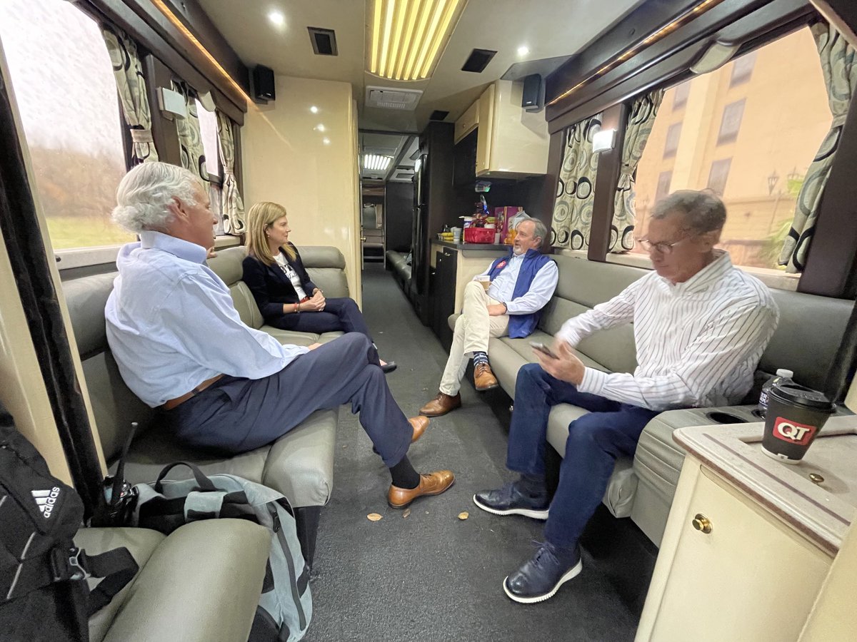 Good morning Seneca!

⁦<a href="/Duncan4Congress/">Jeff Duncan</a>⁩ has joined the 🚌 tour, and we are about to be rolling to our kickoff stop. 

What a fantastic way to start the 🚌 tour’s finale!

#mcmastermomentum 🔥 🔥 🔥