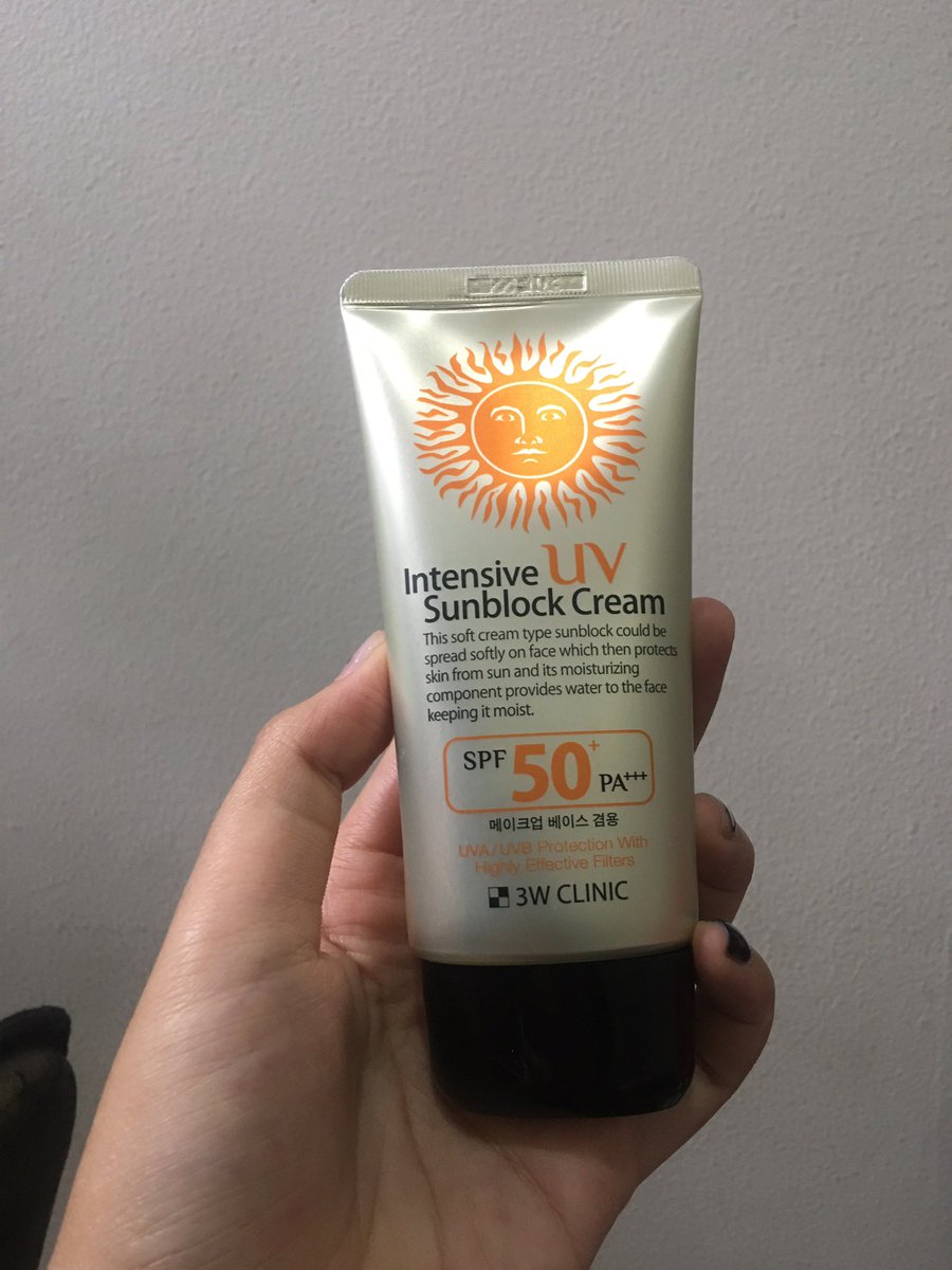 capkakiteega's tweet photo. @ohmybeautybank 3w clinic ih bagus bgt gak buat kusem huhu pokonya sayaaaaaaaang❤️ https://t.co/s9uMgQFw3v