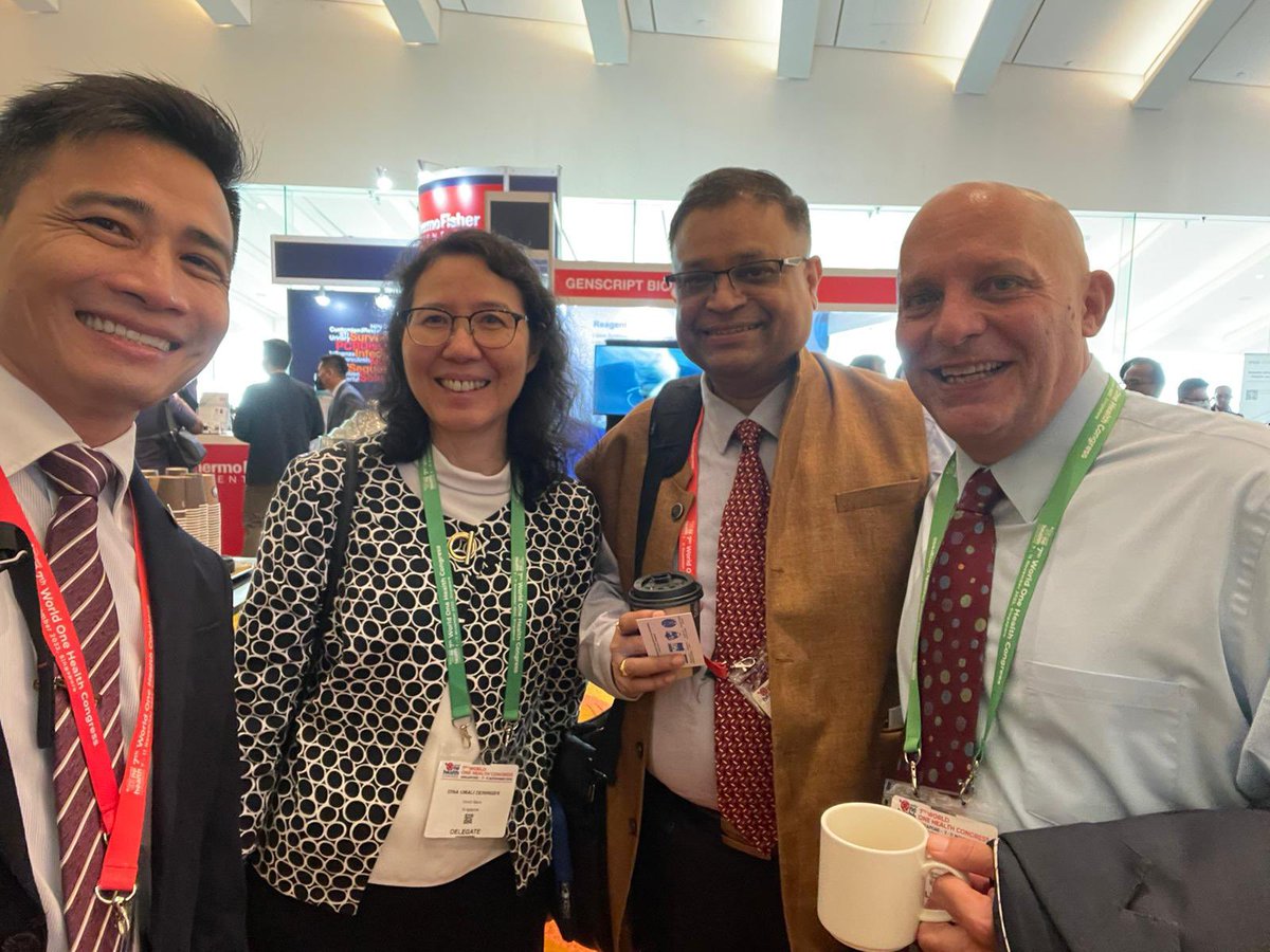 Finally met in-person w/ <a href="/DinaUmali/">Dina Umali-Deininger</a> &amp; <a href="/sitaramachandra/">Sitaramachandra Machiraju</a> at <a href="/WOHCongress/">World One Health Congress</a>.

<a href="/FAO/">Food and Agriculture Organization</a> builds strength and capacity through collaboration w/ partners, including <a href="/WB_AsiaPacific/">World Bank East Asia Pacific</a>. We share the same vision on #OneHealth in addressing global health risks &amp; achieving better agrifood systems.