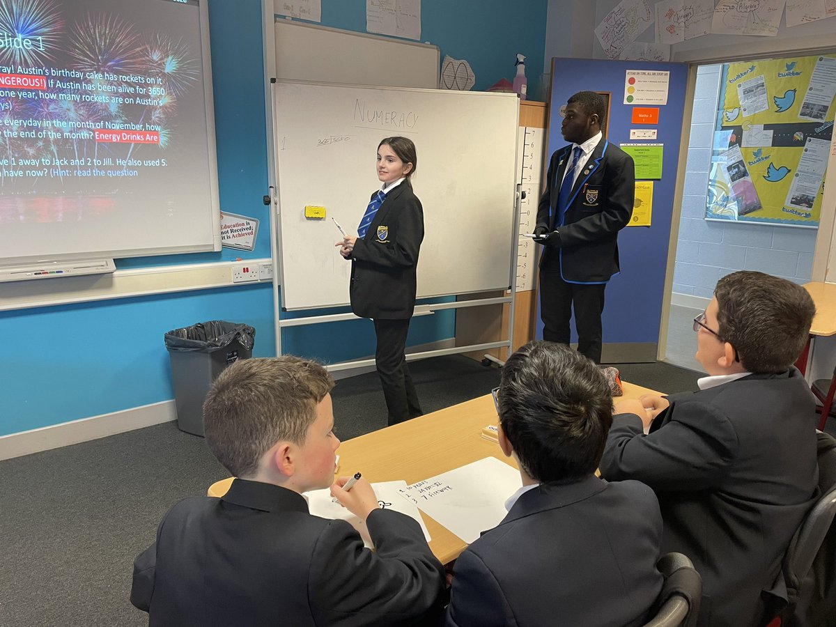 MathsStAndrews's tweet photo. Problem solving questions at #NumeracyClub today ๐๐ https://t.co/LA9WmvXwLs