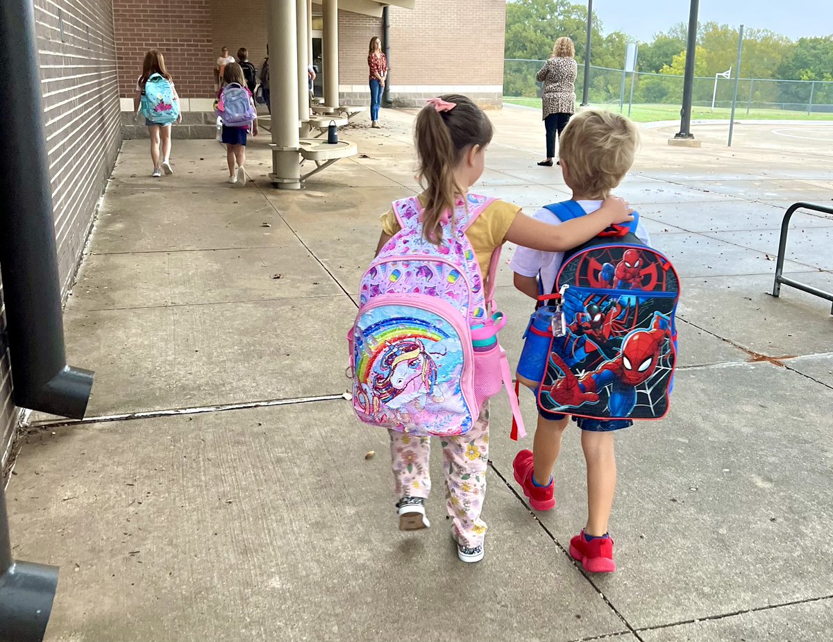 How heartwarming to see this Star comfort a friend this morning! In November our focus is on the value of Compassion, and our Stars get it. ❤️⭐️ #STEAMatStribling <a href="/striblingstars/">STEAM Academy at Stribling Elementary</a>