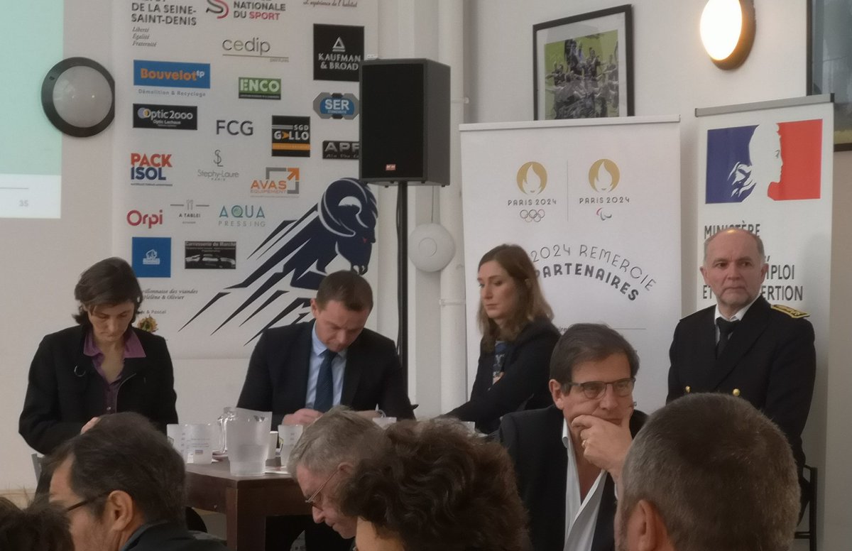 DLafoux's tweet photo. Parce que les acteurs de terrain doivent pouvoir s'exprimer auprès des plus hautes instances, @FFCOmnisports @Stade_Montois et Stade Bordelais étaient aux côtés des Ministres pour porter l'insertion par le sport
@FranceOlympique @Sports_gouv @Agence_du_Sport @Travail_Gouv https://t.co/oOid4AgEmU
