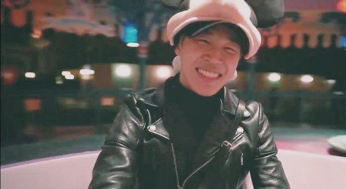 _pjmjjk__'s tweet photo. GCF in Tokyo — #jikook — a thread ♡ https://t.co/EmyAMbM8KI