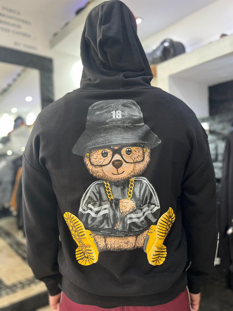 manjucovie1's tweet photo. 44.90€☑☑☑
DISPONIVEL EM ⚫
#LinhadeSintra #Lifestyle #Blackstyle #nospacefor #StreetStyle #streetwear #Streetfashion #Fashion #HoodStore #LsStore #GhettoStyle #Portugal #Lisbon #fashionMen  #ohmysoso #Fresh  #portugal https://t.co/WM6IfBrKZZ