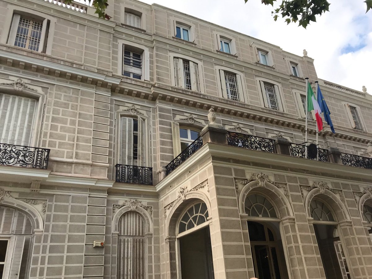 mariasindias's tweet photo. Visita guiada al Palacio de Santa Coloma #bienvenidosapalacio #embajadaitaliana #patrimoniocultural 🙏🏼🇮🇹 #Madrid https://t.co/ssqx37ODEv