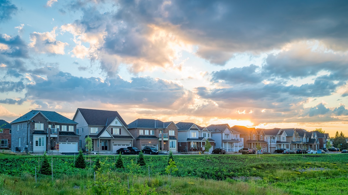 Osler_Law's tweet photo. A summary of proposed sweeping changes to the land use approvals system in Ontario is provided by Osler lawyers in an Update, along with blackline copies of the proposed legislative changes. https://t.co/BS9iLYmDMP #landuseplanning #landdeveopment #planningapproval https://t.co/D3KTcv58bh