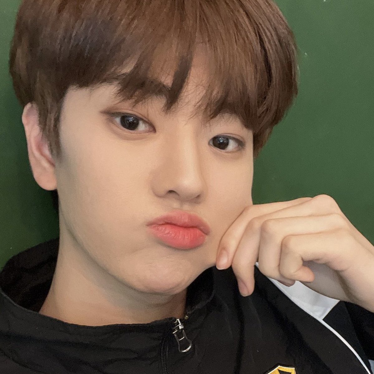 taechan_tpst's tweet photo. 😗🤏

#tpst #tempest #템페스트 #eunchan #taerae #은찬 #태래 #taechan #euntae https://t.co/up6G3OXGC4