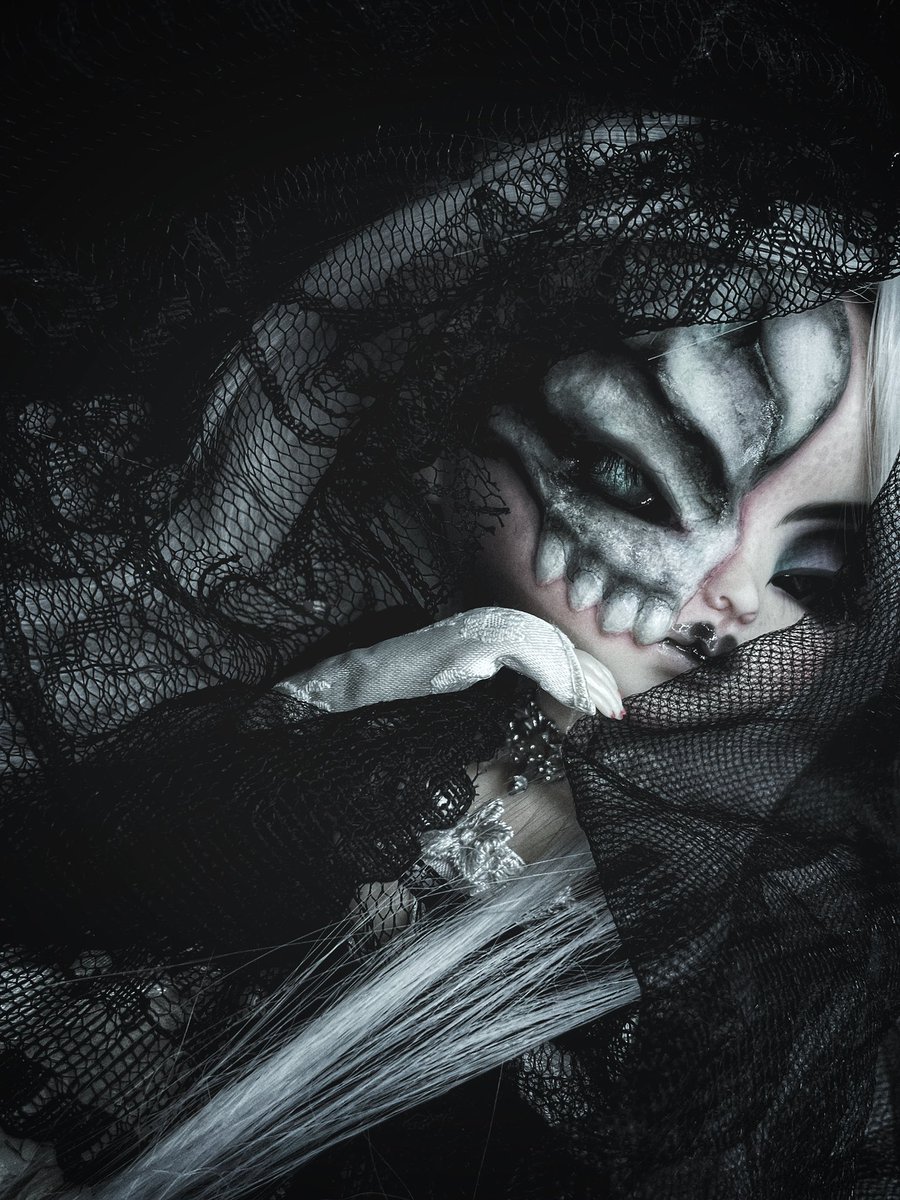 nenndolls's tweet photo. - hollow - For sale this wednesday 26/10 at 8pm french timezone on my website ♥️
https://t.co/FgUTIr9nxp
#pullipdoll #プーリップ #pullip #pullipfullcustom #pullipcustom #doll #poupée #artist #faceup #lolomgdoll #monsterhigh #nenndolls #mua #love #art #drawing #pullipfc https://t.co/Fj7zaVJyQB