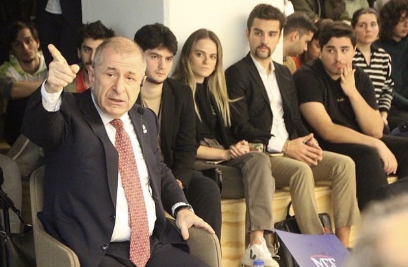 MEFpolitika's tweet photo. “Siyasi Liderler Mef Öğrencileriyle Buluşuyor” etkinliğimizin konuğu Zafer Partisi Genelbaşkanı Ümit Özdağ oldu. Yoğun ilgi olan bu etkinliğimize katıldığınız için Mef Politika olarak teşekkür ederiz.
@umitozdag @MEFuniversitesi https://t.co/etNxuYkhTh
