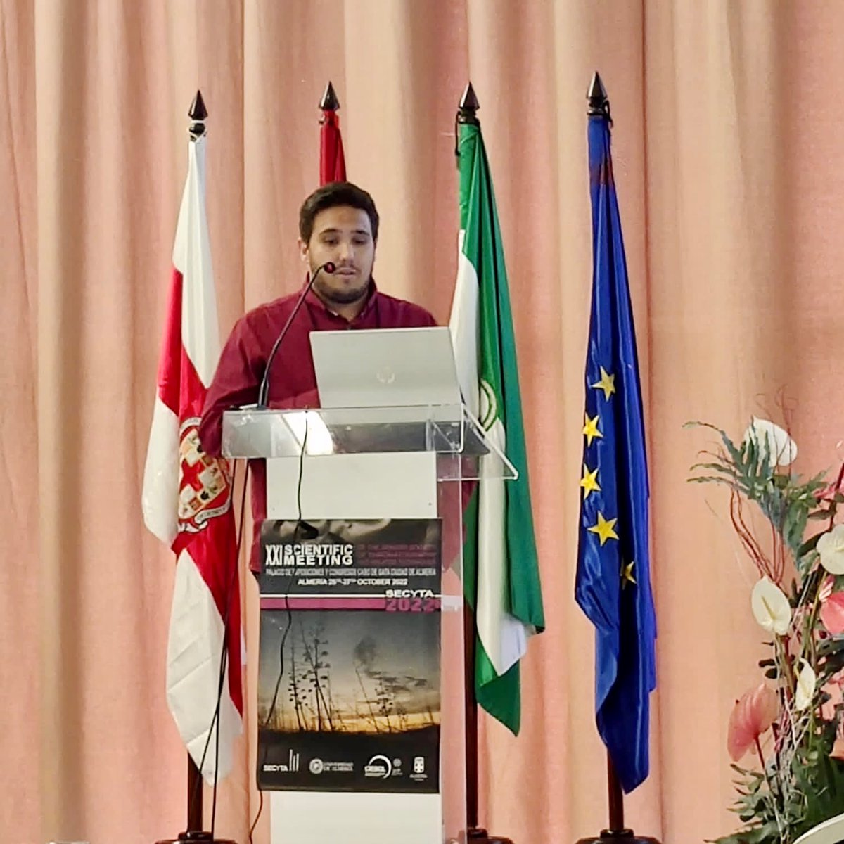 GICAPCUV's tweet photo. @C_Azorin presented his results on the determination of two biomarkers for the early diagnosis of lung cancer by magnetic-based microextraction. The publication will be available soon. Good job! #secyta2022 https://t.co/lX53GN7LuP