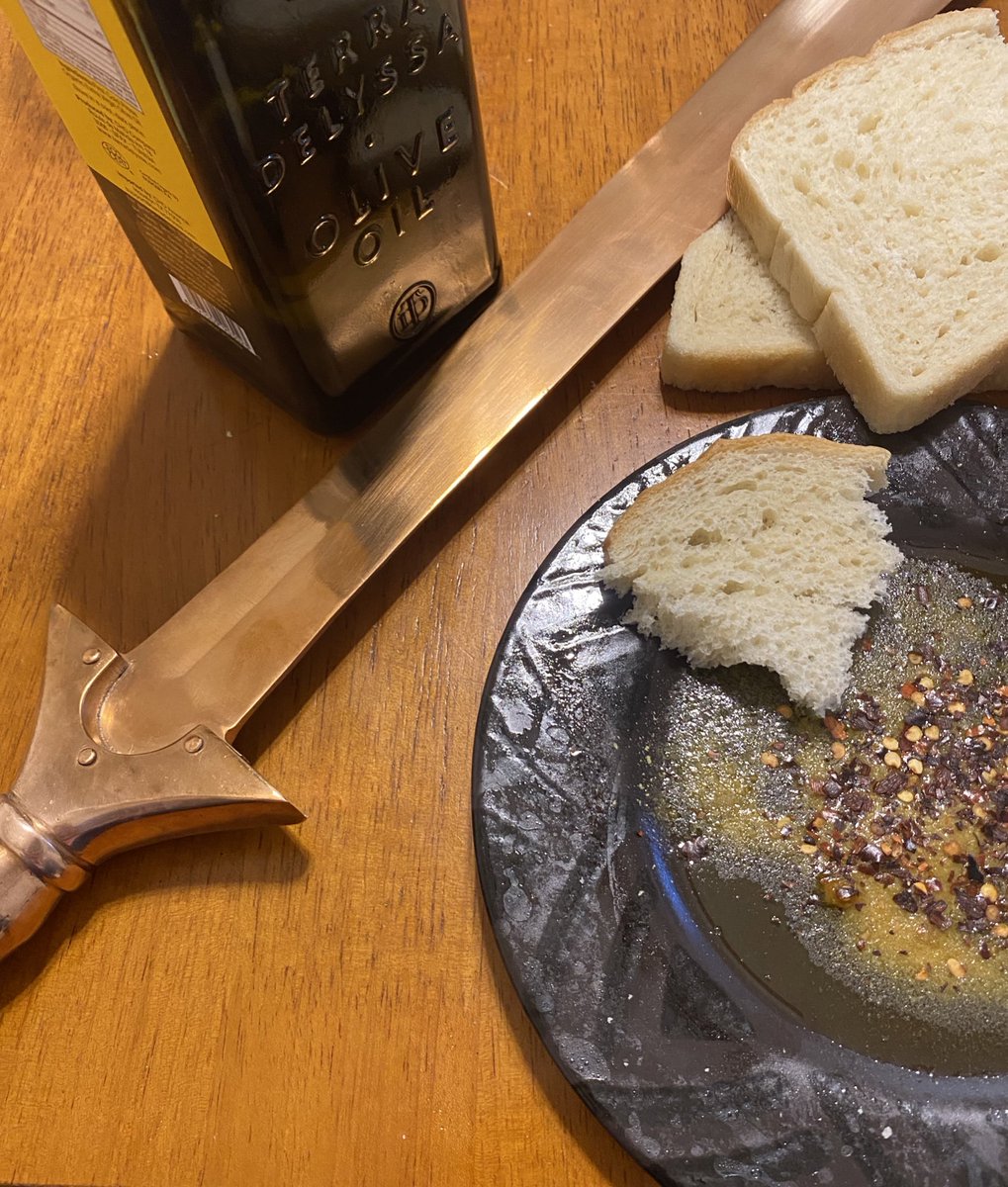 coldhealing's tweet photo. a little #EuropeanPriorities appetizer while my beans and rice cooks in the instant pot https://t.co/Ud1VYqrC8F