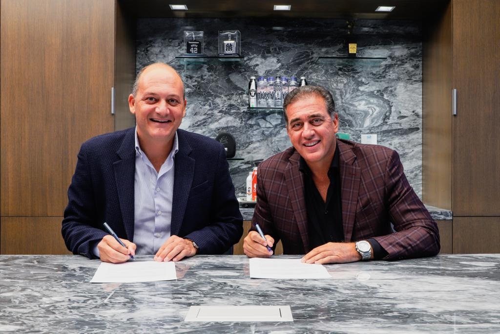 El circuito @APTPadelTour  anuncia una asociación de propiedad entre Ike S. Franco, socio de los New York Yankees y Fabrice Pastor, propietario del circuito. La participación de Ike en el @APTPadelTour supondrá una estrategia de introducción del torneo en Estados Unidos y Canadá.