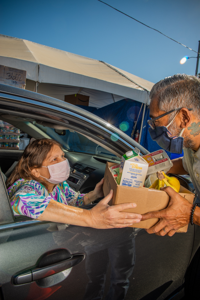 Want to join the amazing volunteer team at Samaritan House? You can be a part of helping keep all our neighbors fed! Learn more by contacting the team at volunteering@samaritanhousesanmateo.org #volunteer #volunteeropportunity