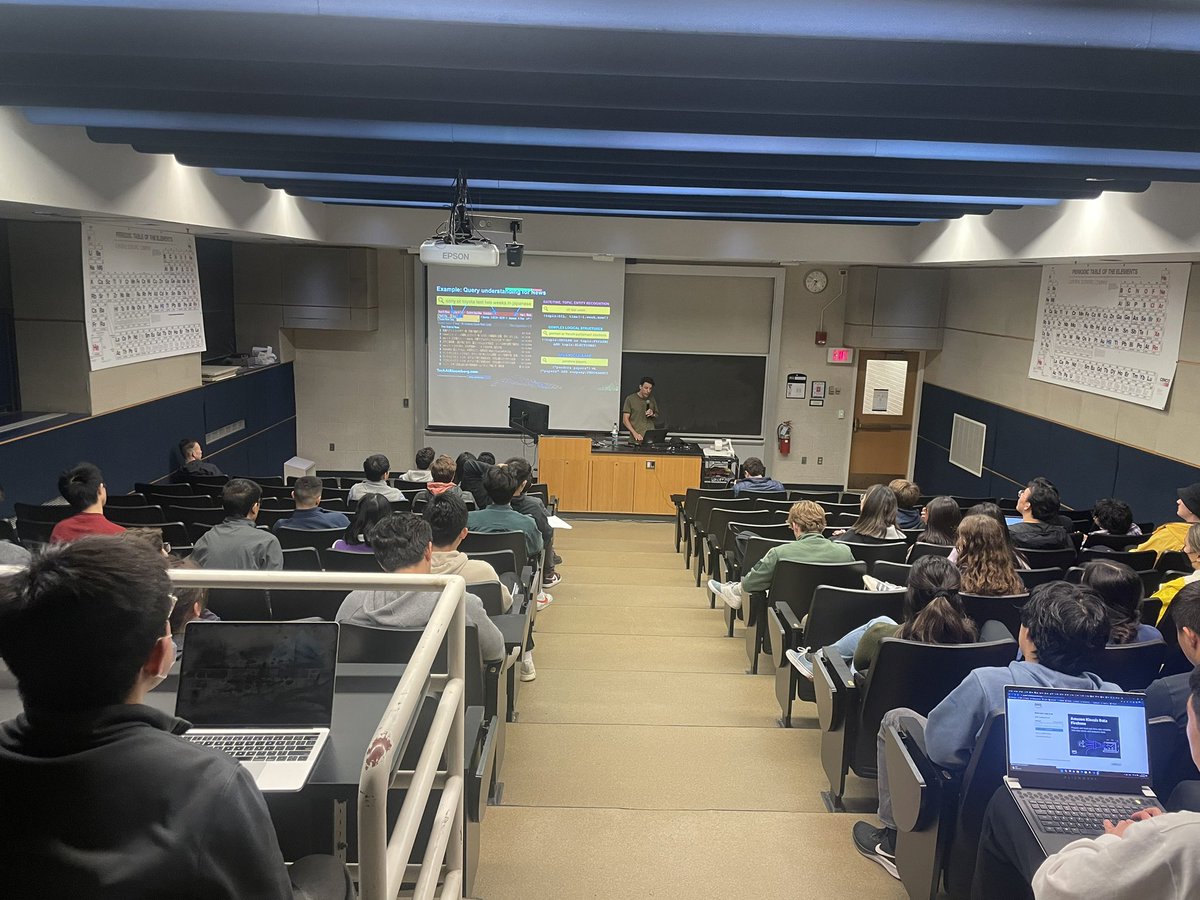 mdst_umich's tweet photo. Thank you as well to Ivo Vigan for presenting a technical talk on AI research at Bloomberg! This was a great first event and we’re excited to plan future collaborative events. https://t.co/dLn2OT6BsQ