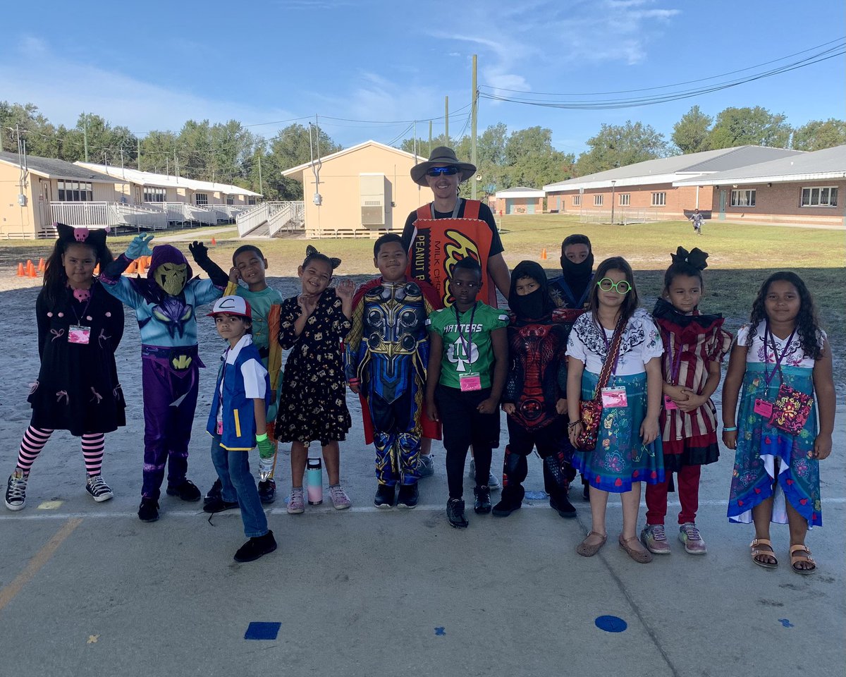 Spirit_CoachS's tweet photo. Red Ribbon Week - We are not scared to say No to drugs!! #RedRibbonWeek #Kindergarten #1stGrade #2ndGrade #3rdGrade 

*Don’t forget to come to our Not-So-Spooky event this evening! #TrunkOrTreat #NotSoSpooky @SpiritBelieves @carrieadevaney https://t.co/IPsZtV5yLE
