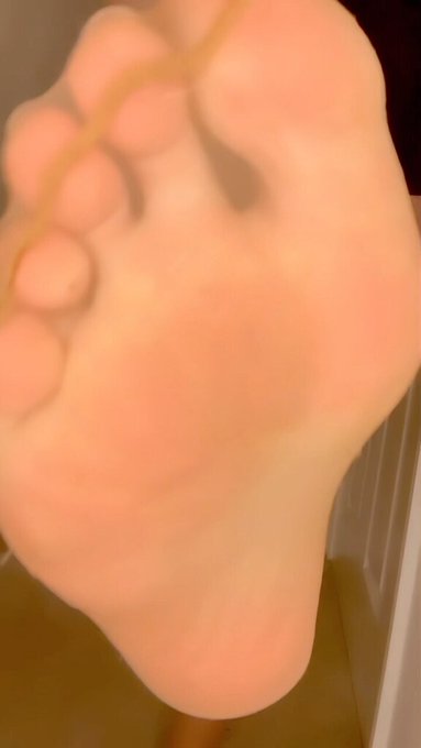 Wow, I like that 🤭😜 . #feet #feetmodels #feetpic #feetshoutout #footfetishbabe #footfetish #gymfeet #rednails<a href="/tag/feet"class="tags">#feet</a><a href="/tag/feetmodels"class="tags">#feetmodels</a><a href="/tag/feetpic"class="tags">#feetpic</a><a href="/tag/footfetish"class="tags"><span>#footfetish</span></a><a href="/tag/uk"class="tags"><span>#uk</span></a><a href="/tag/rednails"class="tags"><span>#rednails</span></a><a href="/tag/toes"class="tags"><span>#toes</span></a><a href="/tag/anklet"class="tags"><span>#anklet</span></a><a href="/tag/toenails"class="tags"><span>#toenails</span></a>