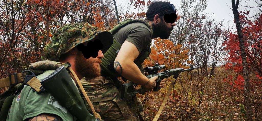 American volunteers in Ukraine 🇺🇸🇺🇦

They don't have twitter, please like and share to show your appreciation! I'll be sure to show them any kind words.♥️