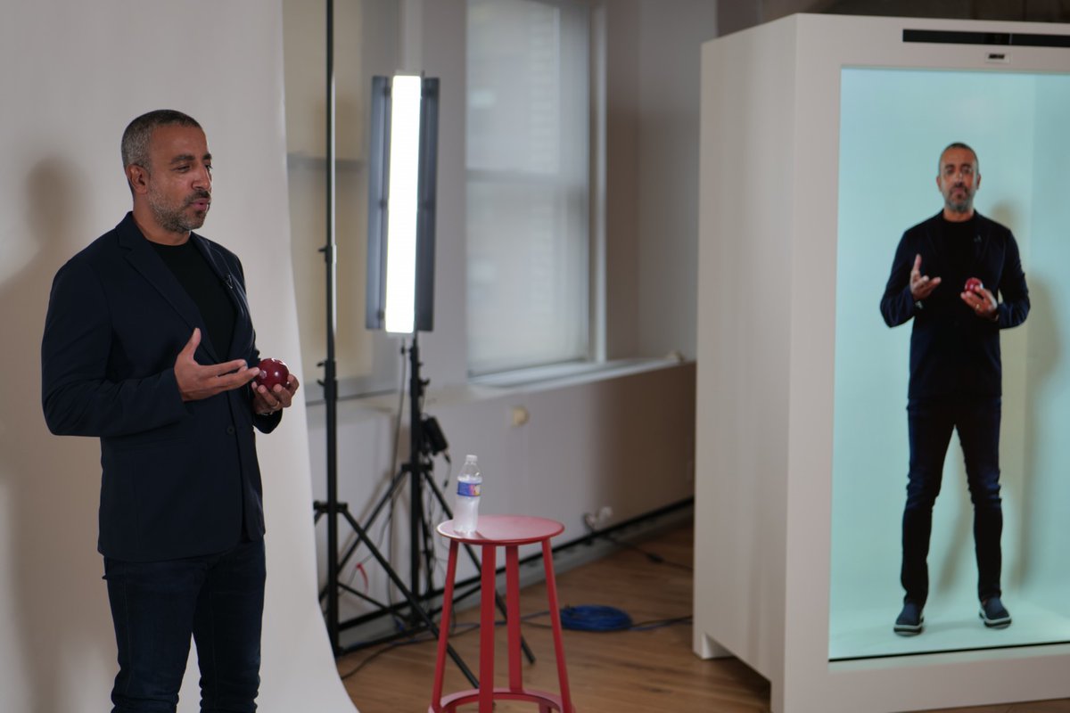 Awesome experience in #NYC yesterday, filming a hologram video for <a href="/EY_US/">EY US</a>’s upcoming Strategic Growth Forum! Here are some behind-the-scenes. #SGFUS #BetterWorkingWorld