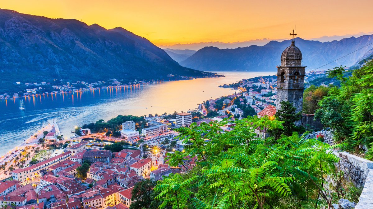 🇲🇪Montenegro: For spectacular coastline Located on the shores of the Adriatic Sea, Montenegro is a warm and welcoming country where sheer cliffs and forested mountains carpeted with flowers loom over pretty beaches and sparkling azure waters. 👉cutt.ly/XNsLw9I