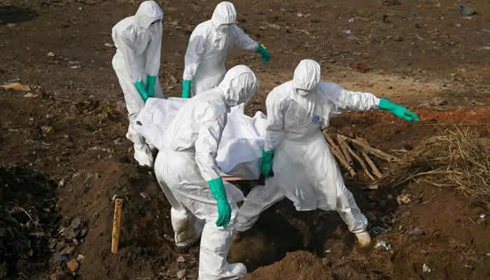 Kigwanidde okuzza eggwanga ku muggalo okusobola okulwanyisa ekirwadde kya Ebola ekifuuse ekirala? Endowooza yo, #KuMulamwa yakusomebwa butereevu mu #BBSGambuuze ne <a href="/H_Ssekiwunga/">Ssekiwunga Hasifu official</a> .
